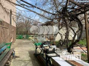Дом 250м², 2-этажный, участок 6 сот.  