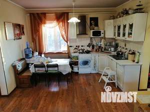 Дом 170м², 2-этажный, участок 7 сот.  