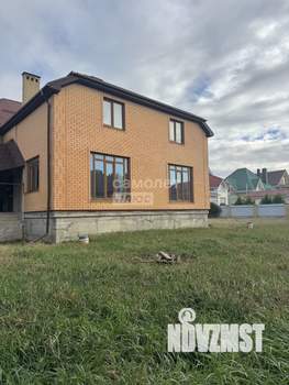 Дом 245м&sup2;, 2-этажный, участок 4 сот.  