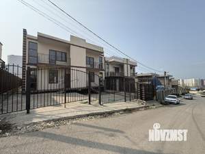 Дом 400м&sup2;, 2-этажный, участок 3 сот.  