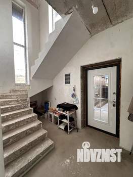 Дом 190м&sup2;, 2-этажный, участок 4 сот.  