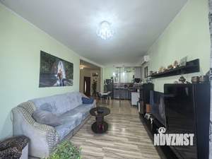 Дом 81м&sup2;, 2-этажный, участок 6 сот.  