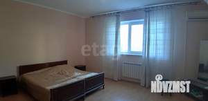 Таунхаус 180м², 4-этажный, участок 10 сот.  