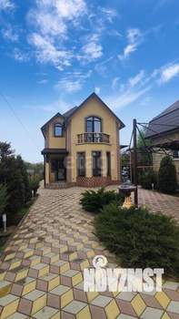 Дом 180м², 2-этажный, участок 6 сот.  