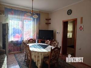 Дом 318м&sup2;, 2-этажный, участок 6 сот.  