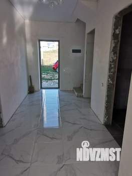 Дом 130м&sup2;, 2-этажный, участок 5 сот.  