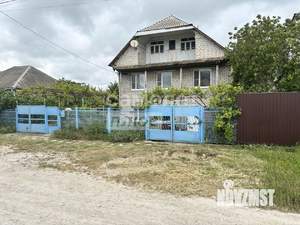 Дом 220м², 3-этажный, участок 10 сот.  