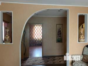 Дом 140м&sup2;, 2-этажный, участок 10 сот.  