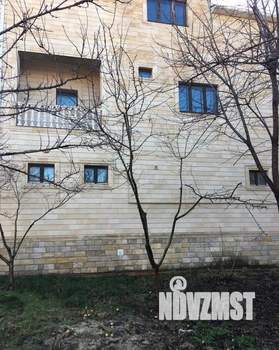 Дом 320м&sup2;, 3-этажный, участок 6 сот.  