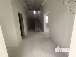 Дом 188м&sup2;, 2-этажный, участок 4 сот.  