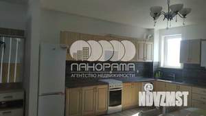 Таунхаус 160м², 2-этажный, участок 10 сот.  