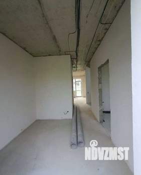 Дом 100м&sup2;, 2-этажный, участок 3 сот.  