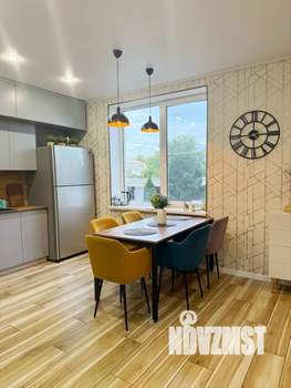 Дом 220м², 2-этажный, участок 4 сот.  