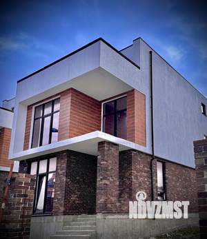 Дом 300м&sup2;, 2-этажный, участок 4 сот.  