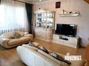 Дом 178м&sup2;, 2-этажный, участок 5 сот.  