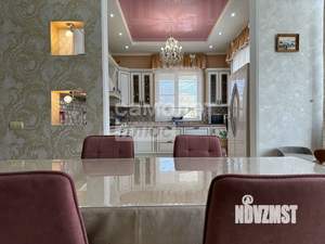 Дом 556м², 3-этажный, участок 6 сот.  