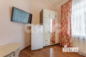 Дом 401м&sup2;, 3-этажный, участок 4 сот.  