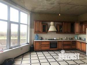 Дом 220м², 2-этажный, участок 8 сот.  