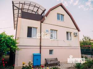 Дом 166м&sup2;, 3-этажный, участок 10 сот.  