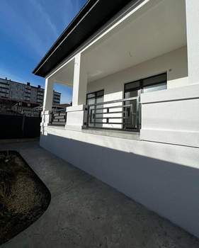 Дом 230м&sup2;, 2-этажный, участок 3 сот.  