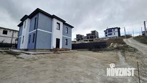 Дом 240м&sup2;, 2-этажный, участок 6 сот.  