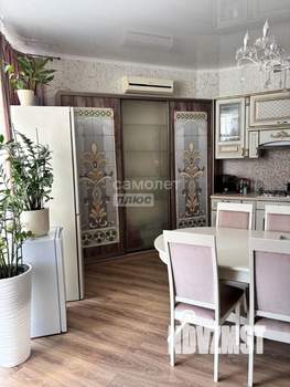 Таунхаус 100м&sup2;, 2-этажный, участок 1 сот.  