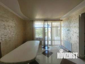 Дом 125м&sup2;, 2-этажный, участок 5 сот.  