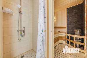 Дом 250м&sup2;, 2-этажный, участок 4 сот.  