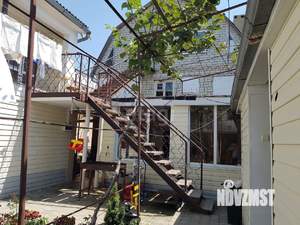 Дом 650м&sup2;, 2-этажный, участок 7 сот.  