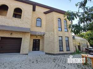 Дом 323м&sup2;, 3-этажный, участок 6 сот.  