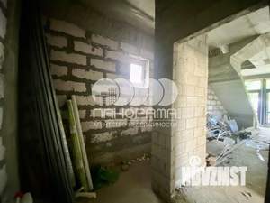 Таунхаус 300м², 2-этажный, участок 6 сот.  