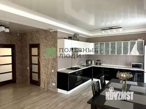 Дом 166м², 2-этажный, участок 8 сот.  