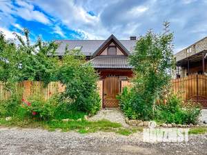 Дом 160м&sup2;, 2-этажный, участок 3 сот.  