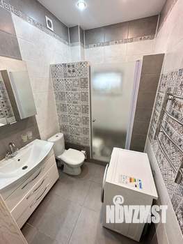 Дом 184м², 2-этажный, участок 8 сот.  
