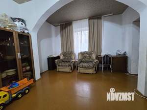 Дом 335м&sup2;, 2-этажный, участок 8 сот.  