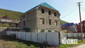 Дом 265м², 3-этажный, участок 4 сот.  