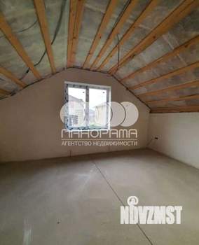 Дом 98м&sup2;, 2-этажный, участок 3 сот.  