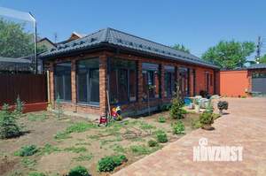 Дом 216м&sup2;, 2-этажный, участок 9 сот.  