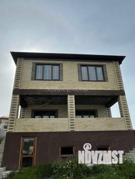 Дом 240м&sup2;, 3-этажный, участок 5 сот.  