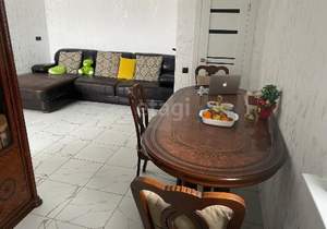 Дом 240м&sup2;, 1-этажный, участок 10 сот.  