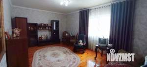 Дом 373м&sup2;, 2-этажный, участок 10 сот.  