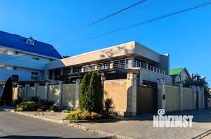 Коттедж 226м&sup2;, 2-этажный, участок 4 сот.  