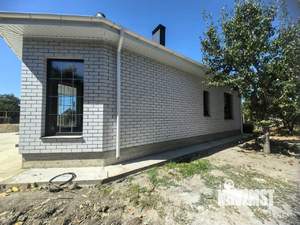 Дом 100м², 2-этажный, участок 6 сот.  