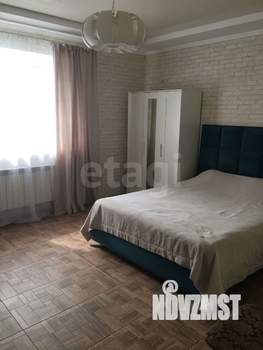 Дом 197м&sup2;, 2-этажный, участок 4 сот.  