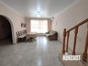 Таунхаус 134м&sup2;, 2-этажный, участок 90 сот.  