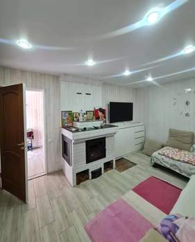 Дом 60м&sup2;, 2-этажный, участок 5 сот.  