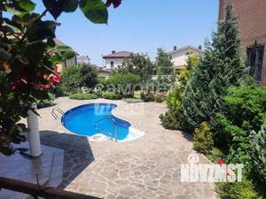 Дом 371м&sup2;, 3-этажный, участок 11 сот.  