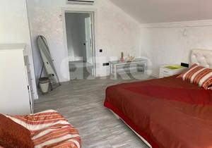 Дом 500м&sup2;, 2-этажный, участок 11 сот.  