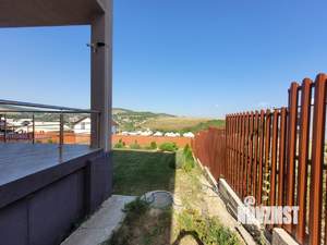 Дом 250м&sup2;, 2-этажный, участок 7 сот.  