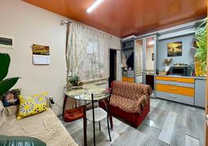 Дом 100м², 3-этажный, участок 1 сот.  